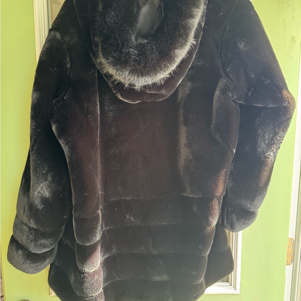 Gallery Black Teddy Jacket - Picture 2 of 3